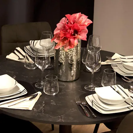 アパート Fully Renovated 2br Spacious & Stylish Town House - Premium Location