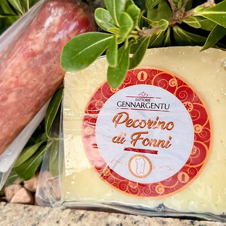 Fully Renovated 2br Spacious & Stylish Town House - Premium Location Апартаменты