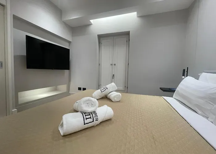 Fully Renovated 2br Spacious & Stylish Town House - Premium Location Lägenhet Olbia